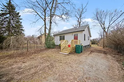 808 E Cross Street, Ypsilanti, MI 48198 - Photo 3