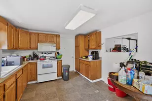 10484 S Graham Rd, Saint Charles, MI 48655 - Photo 9