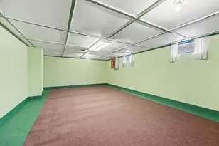 1728 Vinecroft St NW, Grand Rapids, MI 49544 - Photo 21