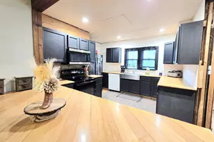 12409 Bellevue Rd, Battle Creek, MI 49014 - Photo 7