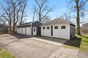 7884 Red Arrow Hwy, Watervliet, MI 49098 - Photo 29