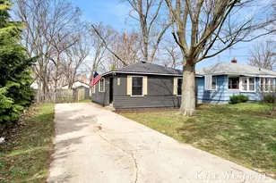 489 W 23rd St, Holland, MI 49423 - Photo 3
