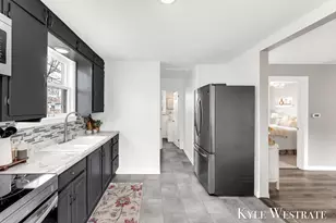 489 W 23rd St, Holland, MI 49423 - Photo 11