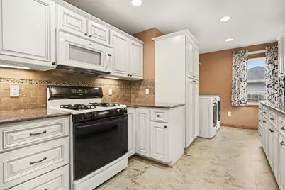 3256 Dorais Drive NE, Grand Rapids, MI 49525 - Photo 13