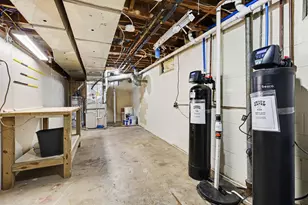 3256 Dorais Dr NE, Grand Rapids, MI 49525 - Photo 33