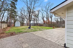 3256 Dorais Dr NE, Grand Rapids, MI 49525 - Photo 37