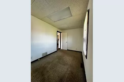 5604 Cleveland Avenue, Stevensville, MI 49127 - Photo 19