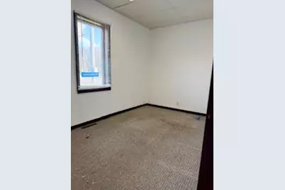 5604 Cleveland Avenue, Stevensville, MI 49127 - Photo 11