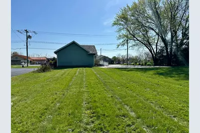 5604 Cleveland Avenue, Stevensville, MI 49127 - Photo 5