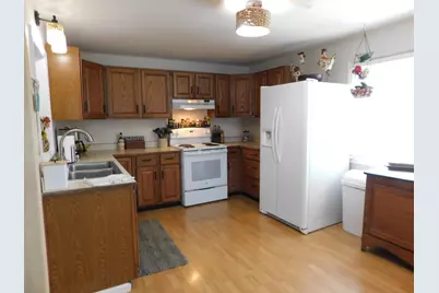 124 Peterson Drive, Gobles, MI 49055 - Photo 7