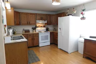 124 Peterson Dr, Gobles, MI 49055 - Photo 7