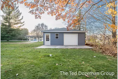 10800 96th Avenue, Allendale, MI 49401 - Photo 3