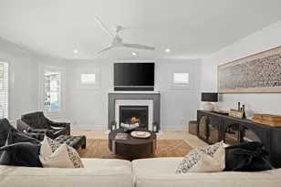 909 Lions Park Dr, Saint Joseph, MI 49085 - Photo 5