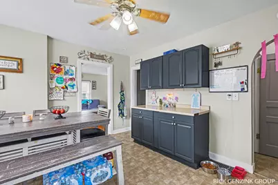 614 W High Street, Bangor, MI 49013 - Photo 9