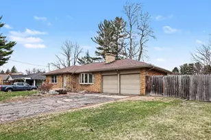 1463 48th St SE, Kentwood, MI 49508 - Photo 3