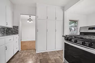 1463 48th St SE, Kentwood, MI 49508 - Photo 9