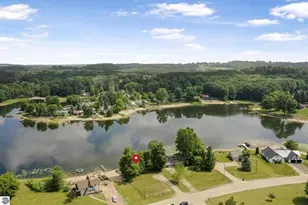 9301 E 50 Rd, Cadillac, MI 49601 - Photo 37