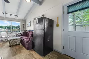 9301 E 50 Rd, Cadillac, MI 49601 - Photo 25