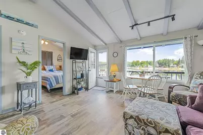 9301 E 50 Road, Cadillac, MI 49601 - Photo 21