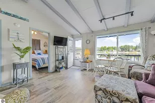 9301 E 50 Rd, Cadillac, MI 49601 - Photo 21