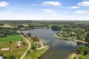 9301 E 50 Rd, Cadillac, MI 49601 - Photo 39