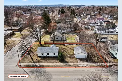 306 E Tinkham Avenue, Ludington, MI 49431 - Photo 1