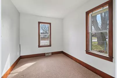 306 E Tinkham Avenue, Ludington, MI 49431 - Photo 19