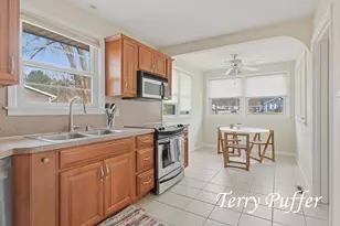 1559 Glenwood Ave, Muskegon, MI 49445 - Photo 9