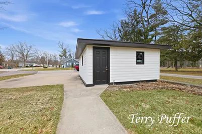 1559 Glenwood Avenue, Muskegon, MI 49445 - Photo 31