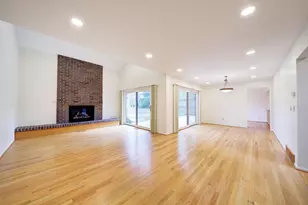 19 Westbury Ct, Ann Arbor, MI 48105 - Photo 9