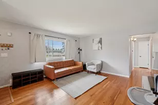 286 Lawson St, Saline, MI 48176 - Photo 3