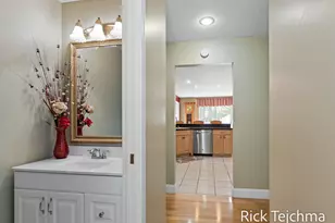 2055 Rambling Oak Dr, Muskegon, MI 49445 - Photo 41