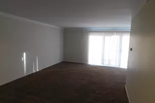 490 N Fox Hills Dr, Bloomfield Hills, MI 48304 - Photo 13