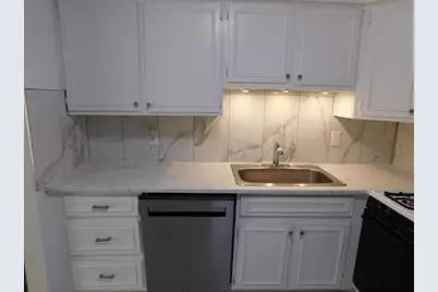 490 N Fox Hills Drive #1, Bloomfield Hills, MI 48304 - Photo 5