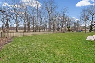 14446 Gary Ln, Livonia, MI 48154 - Photo 33