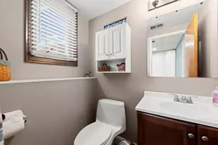 14446 Gary Ln, Livonia, MI 48154 - Photo 19