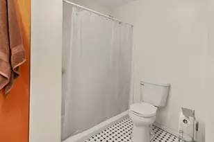 2365 W Temperance Rd, Temperance, MI 48182 - Photo 9