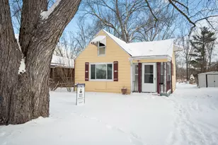 5017 Christiansen Rd, Lansing, MI 48910 - Photo 1
