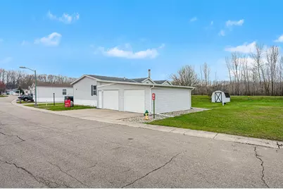 6911 Mandy Lane, Kalamazoo, MI 49009 - Photo 3