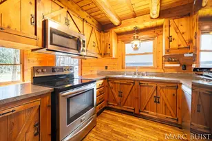 1876 Lake Michigan Dr NW, Grand Rapids, MI 49534 - Photo 25