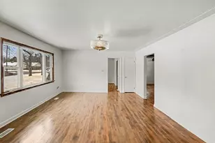 818 N Main St, Evart, MI 49631 - Photo 9