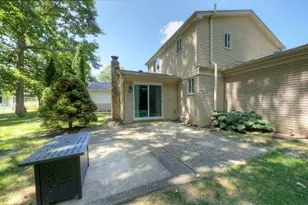 39615 Kirkland Dr, Canton, MI 48188 - Photo 9