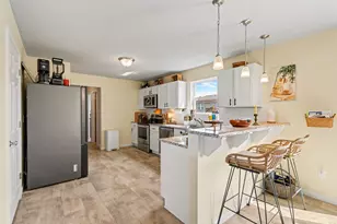 1743 Harper Grove Ln, Vicksburg, MI 49097 - Photo 11