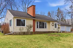 404 Upland Ave, Pontiac, MI 48340 - Photo 3