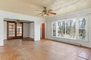 404 Upland Ave, Pontiac, MI 48340 - Photo 5