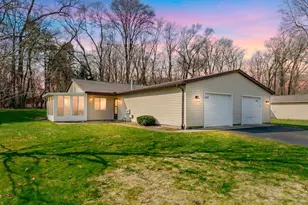 1016 Wedgewood Dr, Plainwell, MI 49080 - Photo 1