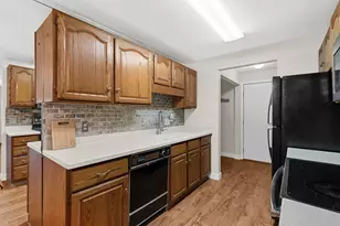 1016 Wedgewood Dr, Plainwell, MI 49080 - Photo 9