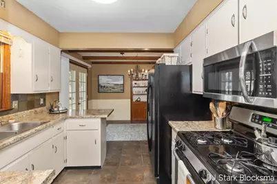 7154 Westwood Drive, Jenison, MI 49428 - Photo 9