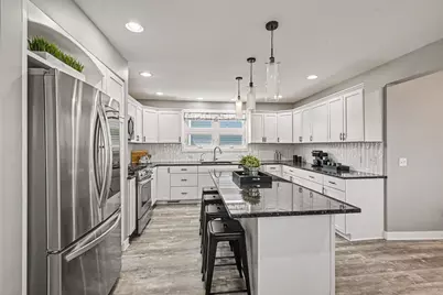 2019 Lakeview Drive, Portage, MI 49002 - Photo 9