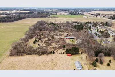 419 S Juniper Street NE, Edmore, MI 48829 - Photo 37